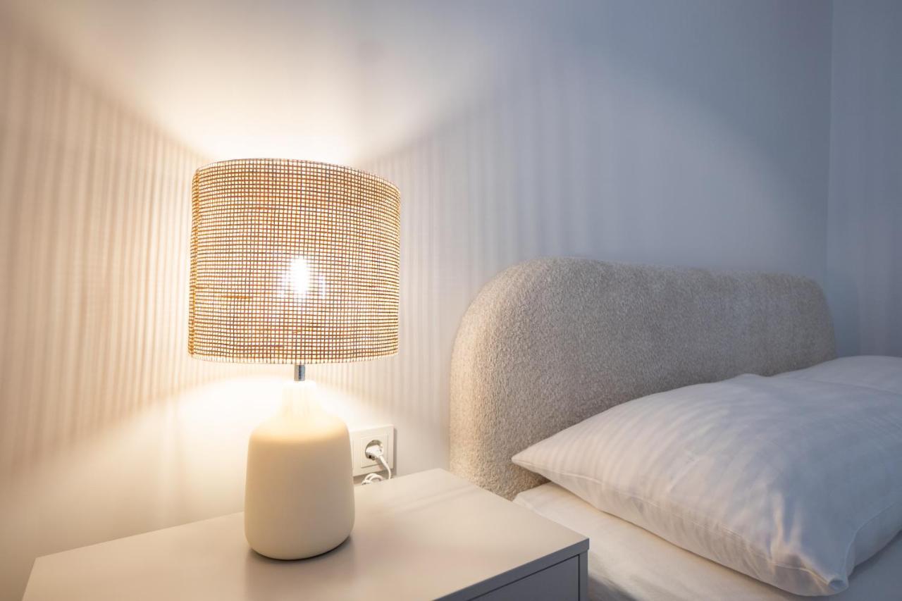 Brand-new 2-room In A Location Apartment Wien
